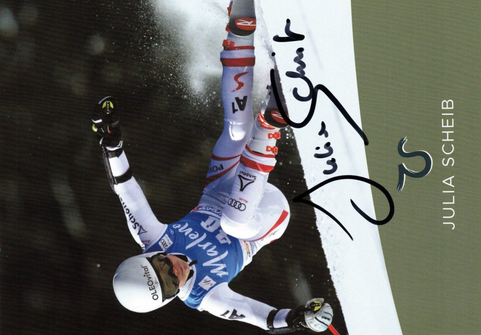 Autogrammkarte von Julia Scheib